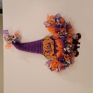 Halloween witch hat wreath